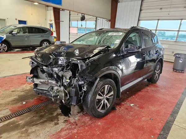 2T3RFREV8JW783662 2018 TOYOTA RAV 4 - Image 1