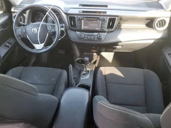 2T3RFREV8JW799974 2018 TOYOTA RAV 4 - Image 8
