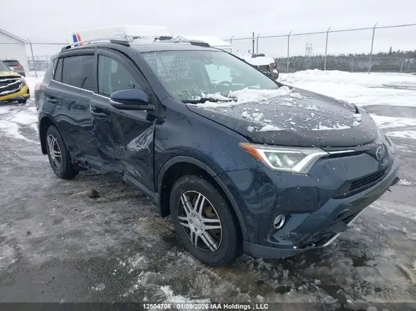 2T3RFREV8JW806874 2018 TOYOTA RAV 4 - Image 1