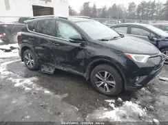 2T3RFREV8JW807023 2018 TOYOTA RAV 4