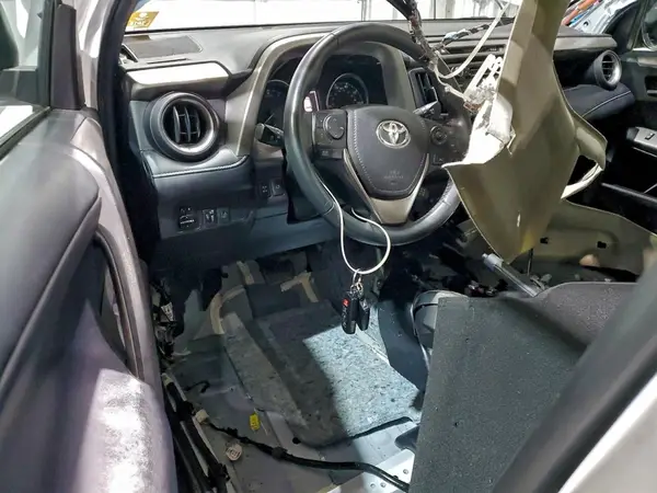 2018 TOYOTA RAV 4 COPART lot 93707205 auction photo 8