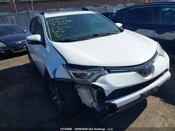 2T3RFREV8JW823397 2018 TOYOTA RAV 4 - Image 1