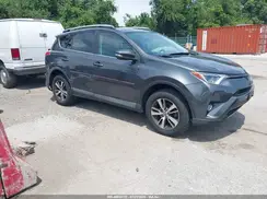 2T3RFREV8JW831032 2018 TOYOTA RAV 4