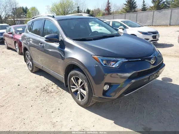 2T3RFREV8JW837252 2018 TOYOTA RAV 4 - Image 1