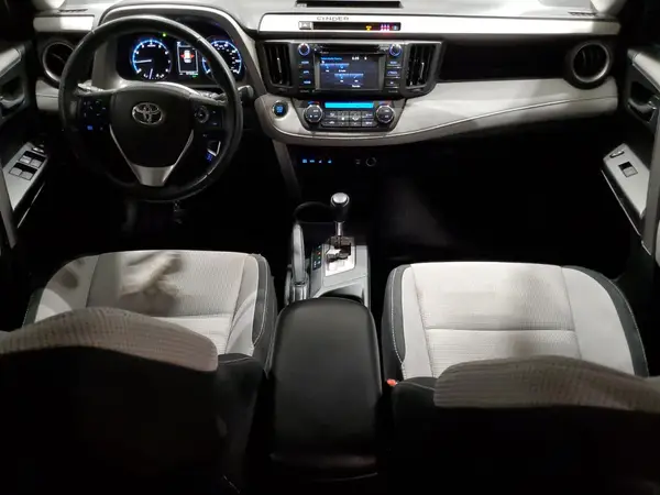 2T3RFREV8JW848445 2018 TOYOTA RAV 4 - Image 8