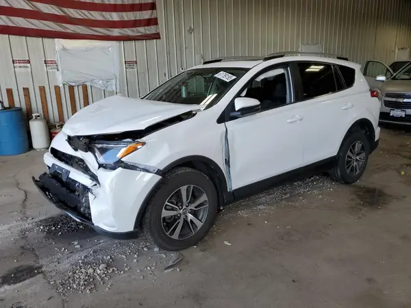 2T3RFREV9GW526051 2016 TOYOTA RAV 4 - Image 1