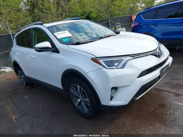 2T3RFREV9GW534232 2016 TOYOTA RAV 4 - Image 1