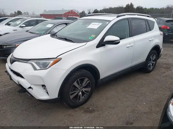 2T3RFREV9HW561237 2017 TOYOTA RAV 4 - Image 2