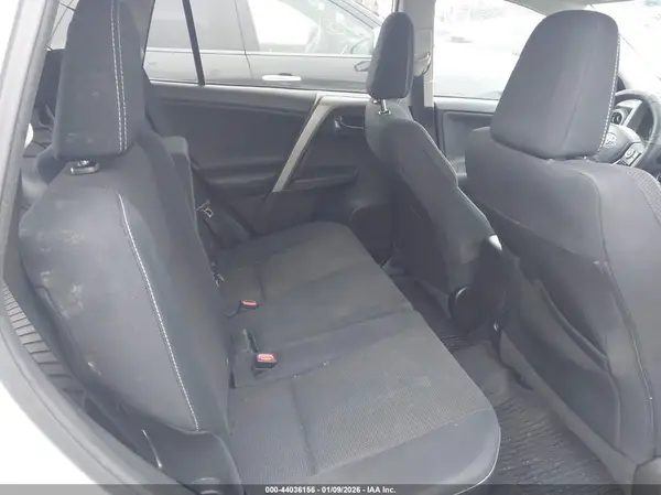 2T3RFREV9HW561237 2017 TOYOTA RAV 4 - Image 8