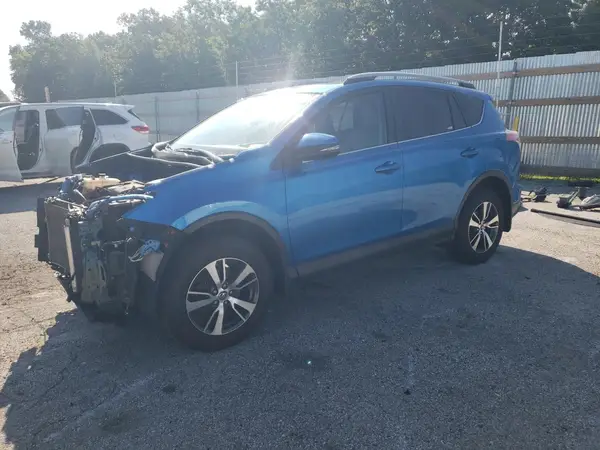 2T3RFREV9HW571072 2017 TOYOTA RAV 4 - Image 1