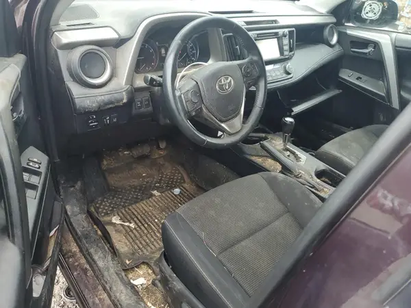 2T3RFREV9HW582993 2017 TOYOTA RAV 4 - Image 8
