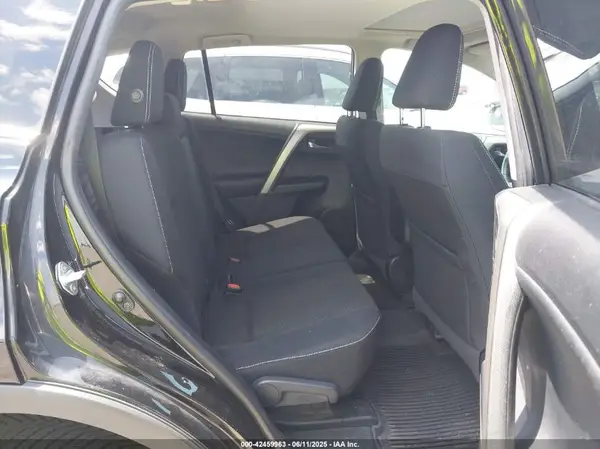 2T3RFREV9HW604622 2017 TOYOTA RAV 4 - Image 8