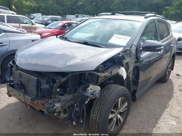 2T3RFREV9HW651102 2017 TOYOTA RAV 4 - Image 2