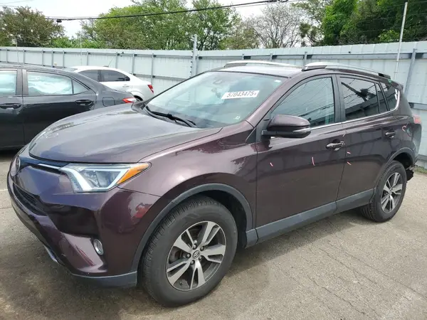 2T3RFREV9HW687758 2017 TOYOTA RAV 4 - Image 1