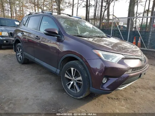 2T3RFREV9HW690949 2017 TOYOTA RAV 4 - Image 1