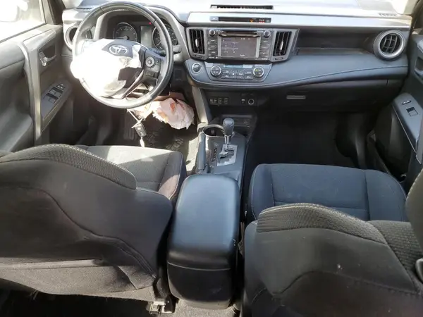 2T3RFREV9JW696997 2018 TOYOTA RAV 4 - Image 8