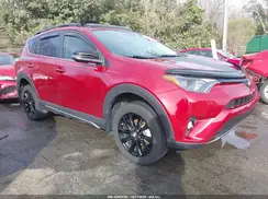 2T3RFREV9JW709697 2018 TOYOTA RAV 4