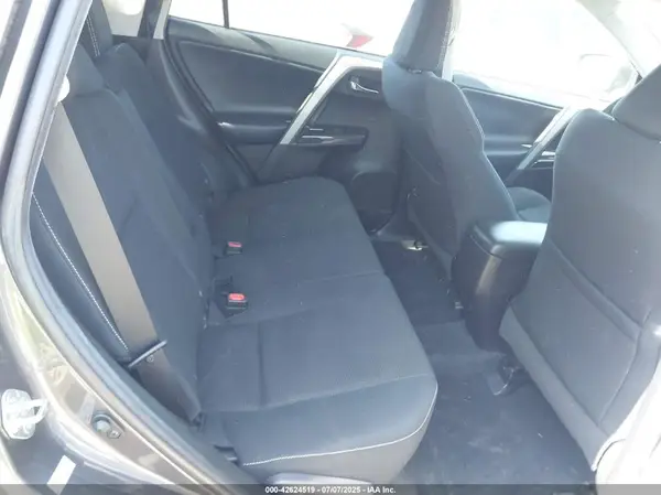 2T3RFREV9JW727519 2018 TOYOTA RAV 4 - Image 8