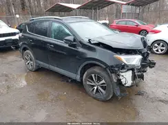 2T3RFREV9JW737631 2018 TOYOTA RAV 4