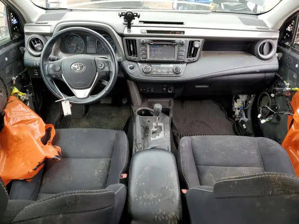 2T3RFREV9JW750542 2018 TOYOTA RAV 4 - Image 8