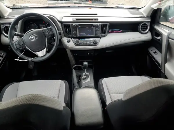 2T3RFREV9JW755403 2018 TOYOTA RAV 4 - Image 8