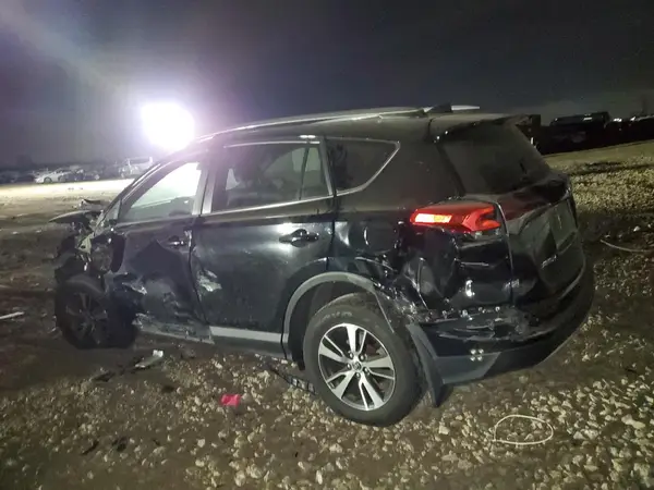 2T3RFREV9JW755661 2018 TOYOTA RAV 4 - Image 2