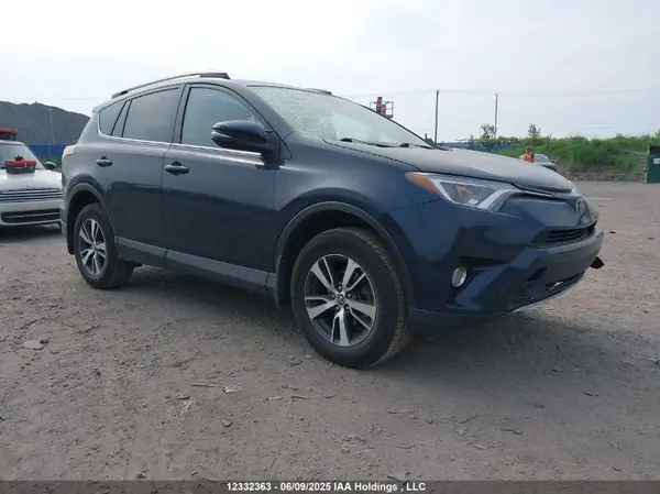 2T3RFREV9JW767177 2018 TOYOTA RAV 4 - Image 1