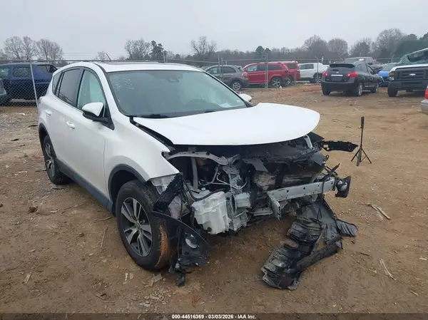2T3RFREV9JW771648 2018 TOYOTA RAV 4 - Image 1