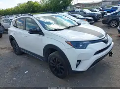 2T3RFREV9JW795108 2018 TOYOTA RAV 4