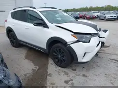 2T3RFREV9JW827801 2018 TOYOTA RAV 4