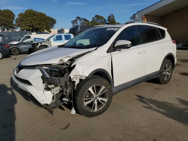 2T3RFREVXGW414391 2016 TOYOTA RAV 4 - Image 1