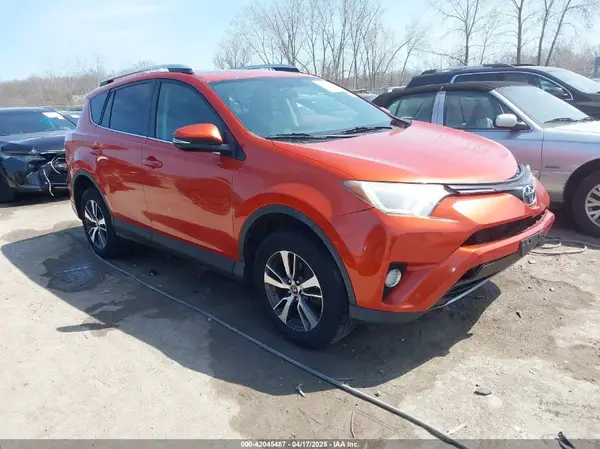 2T3RFREVXGW445396 2016 TOYOTA RAV 4 - Image 1