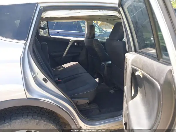 2T3RFREVXGW462196 2016 TOYOTA RAV 4 - Image 8
