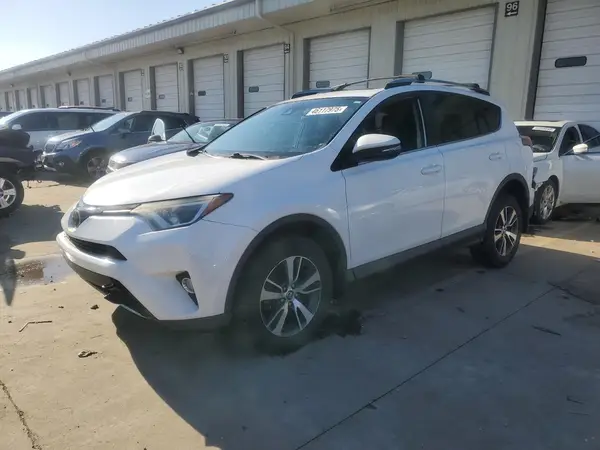 2T3RFREVXHW556841 2017 TOYOTA RAV 4 - Image 1