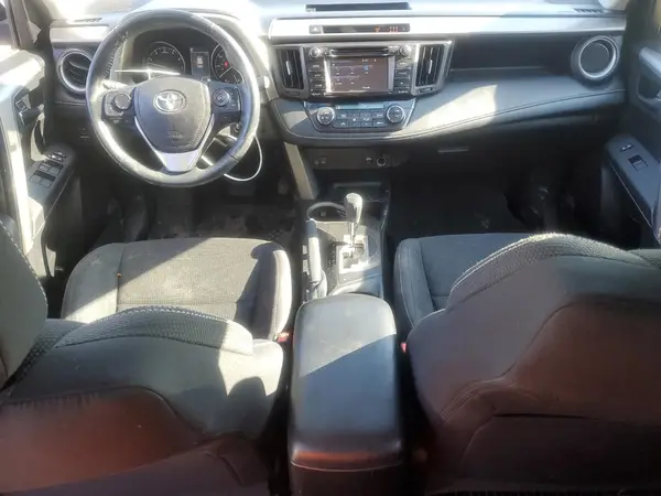 2T3RFREVXHW556841 2017 TOYOTA RAV 4 - Image 8