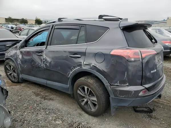 2T3RFREVXHW565782 2017 TOYOTA RAV 4 - Image 2