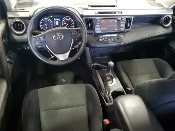 2T3RFREVXHW566978 2017 TOYOTA RAV 4 - Image 8