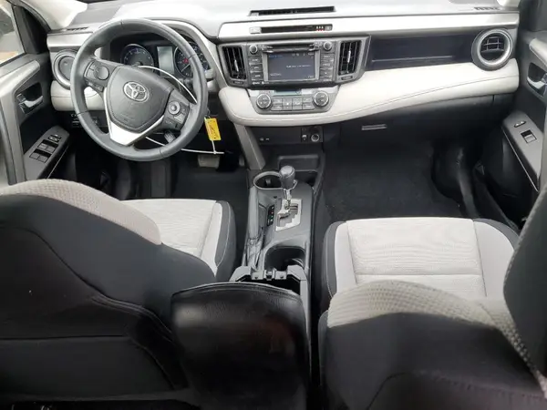 2T3RFREVXHW567421 2017 TOYOTA RAV 4 - Image 8