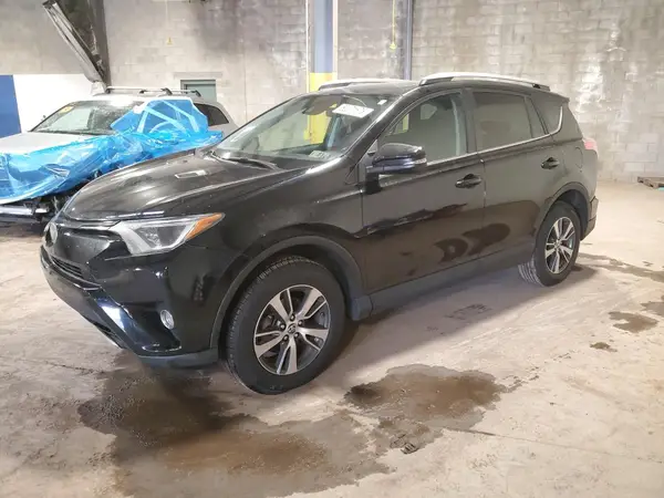 2T3RFREVXHW573803 2017 TOYOTA RAV 4 - Image 1