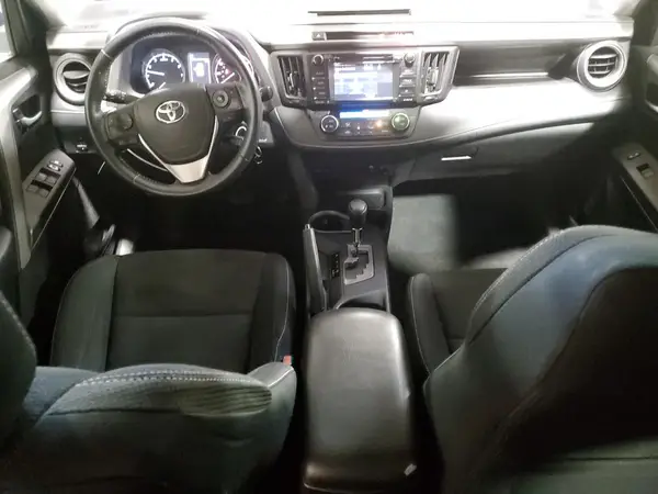 2T3RFREVXHW573803 2017 TOYOTA RAV 4 - Image 8