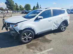 2T3RFREVXHW587698 2017 TOYOTA RAV 4