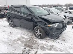 2T3RFREVXHW587958 2017 TOYOTA RAV 4