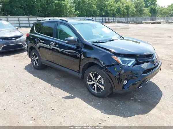 2T3RFREVXHW587992 2017 TOYOTA RAV 4 - Image 1