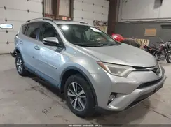 2T3RFREVXHW591475 2017 TOYOTA RAV 4