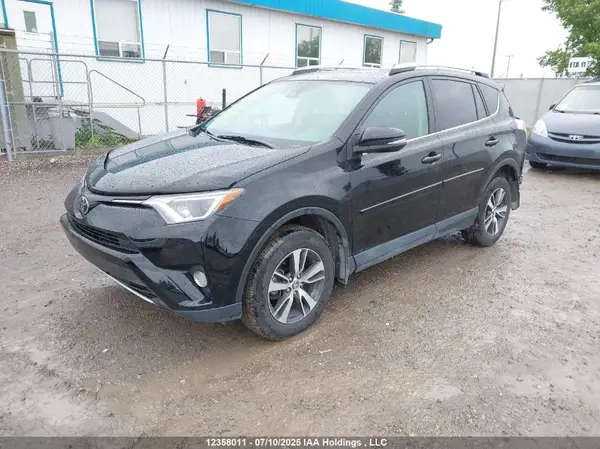 2T3RFREVXHW626192 2017 TOYOTA RAV 4 - Image 2