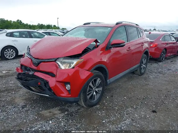2T3RFREVXHW682505 2017 TOYOTA RAV 4 - Image 2