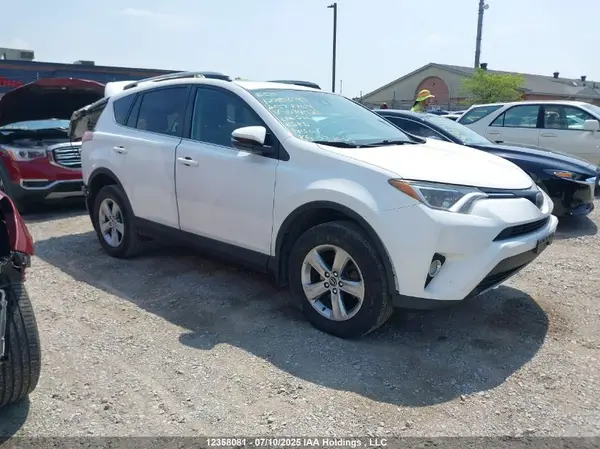 2T3RFREVXHW694525 2017 TOYOTA RAV 4 - Image 1