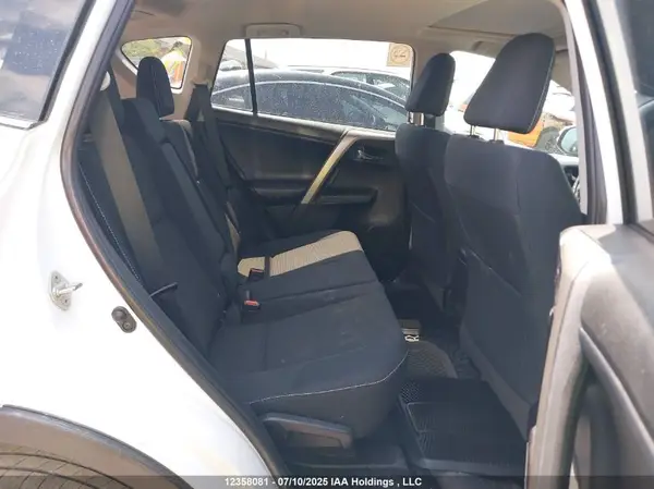 2T3RFREVXHW694525 2017 TOYOTA RAV 4 - Image 8