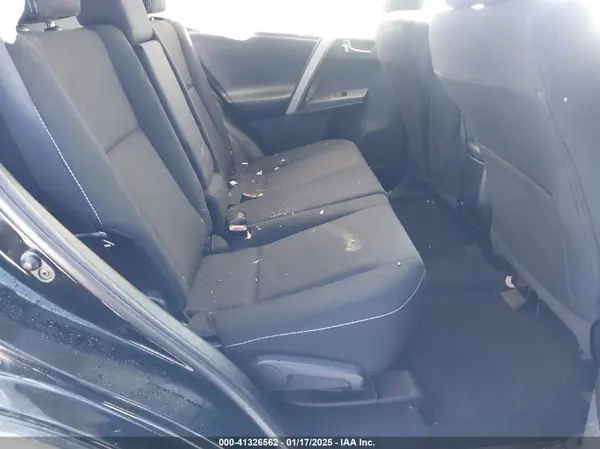 2T3RFREVXHW695304 2017 TOYOTA RAV 4 - Image 8