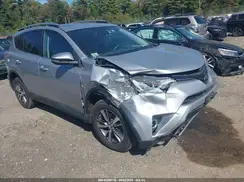 2T3RFREVXHW695447 2017 TOYOTA RAV 4